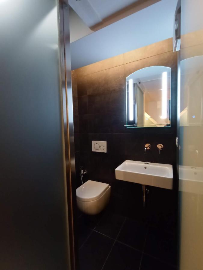 Tolli Colosseo Apartment Rome Exterior photo